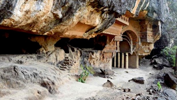 Karjat-Attractions-Kondana-Caves
