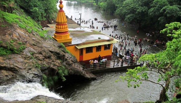 Karjat-Attractions-Kondeshwar-Temple